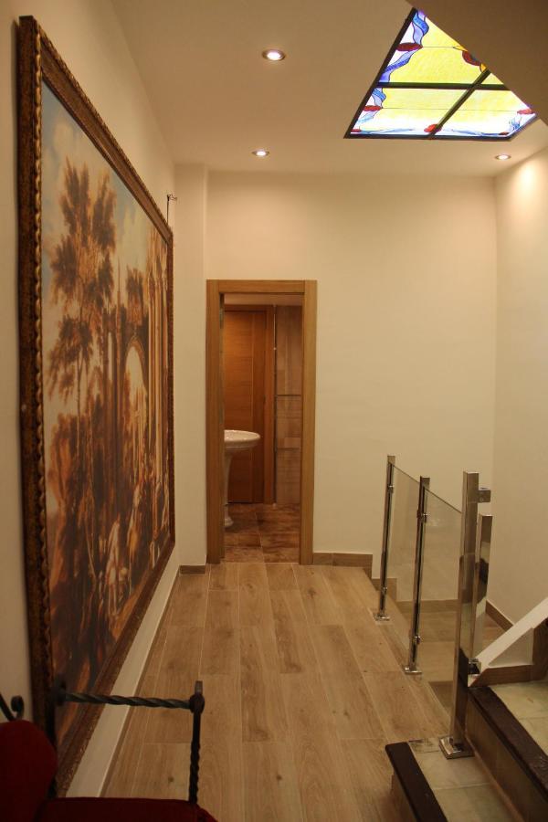Hostal Poeta Machado Baeza Exterior foto